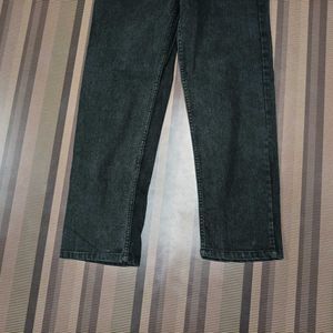 Z-28 Size 32  Straight Women Denim Jeans