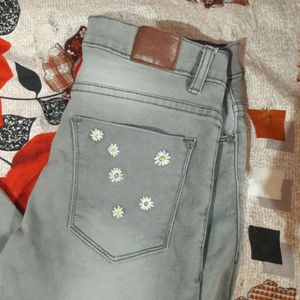 austhetic daisy jeans