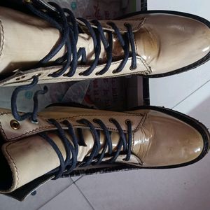 Singapore Boots