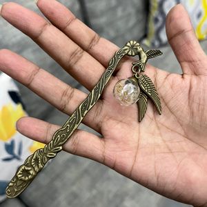 Wand Bookmark From Leafy Affair