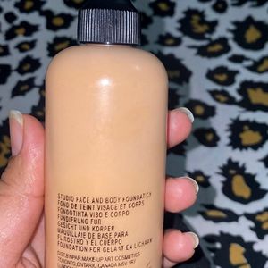 MAC Face And Body Foundation