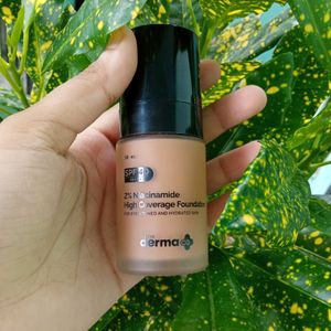 SPF 40 Derma Co Foundation