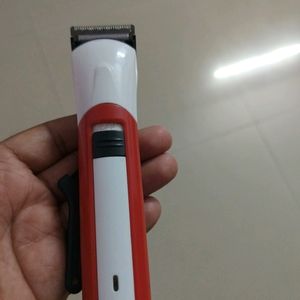 Nova Rechargeable Trimmer