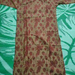 New Kurtis Purchased In Bulk Quantity From Mumbai