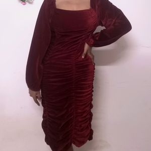 Velvet red bodycon dress