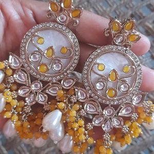 Prety Yellow Earrings