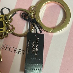 VS logo keychain