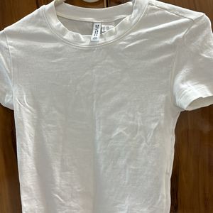 H&M T-Shirt Size - Xxs