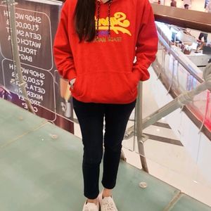 Beutiful Red Hoodie ♥️🌹