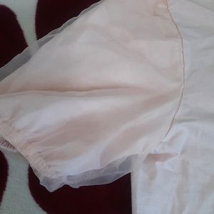 puff organza sleeves top for girls like new