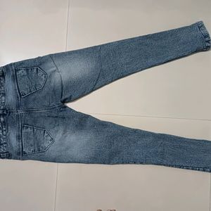 Jeans With Beautiful Waist Design
