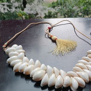 Kaudi Necklace Set