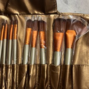 24 Brushes Set