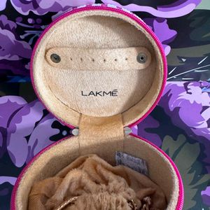 Lakme Vanity Bag For Makeup And Jewellery