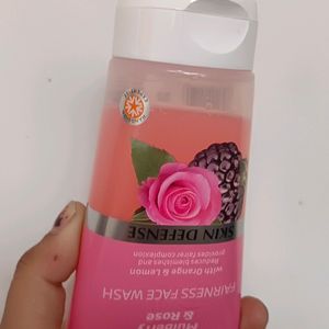 New VLCC Mulberry $ Rose Fairness Facewash