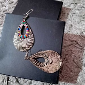 Small Feather like Metal Earrings