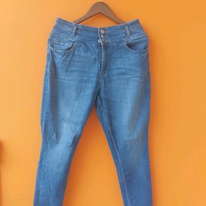 WOMEN SKINNY FIT JEANS