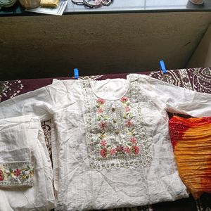 Beautiful Kurti Set New Like Condition