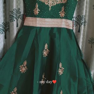 Beautiful Ethnic Gown 💚✨