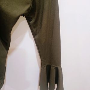 OLIVE GREEN STRETCHABLE TOP