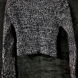 WOMEN SWEATER