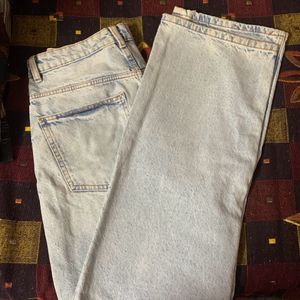 *Sale* Zara Straight Fit Jeans