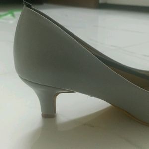 Marc Loire Grey Kitten Pumps