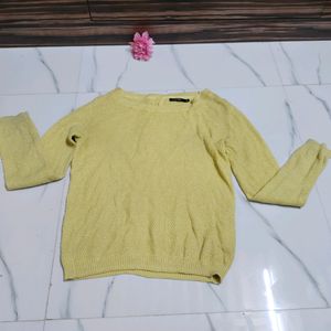 Stylish Yellow Tshirt