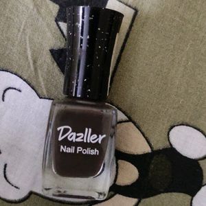 Dazller Chic 'N Cute Nail Polish with glossy Tint