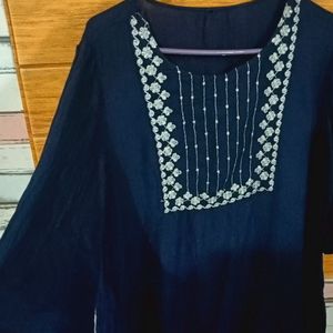 A Blue Colour Kurta In L Size For 38to40 Bust