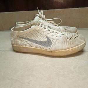 Nike Women's Tennis Classic shoes