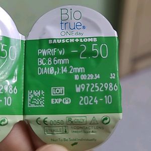 BAUSCH + LOMB Contact lenses (Power -2.50)