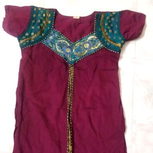 Elegant Medium Size Kurthi