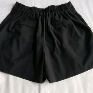 Black Cute Half Pant 🎀