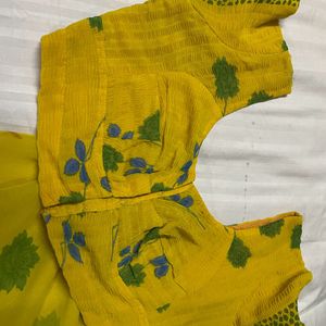 Yellow Saree With Blouse