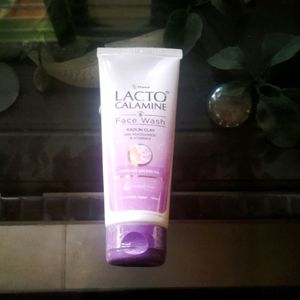 Lacto Calamine Face Wash