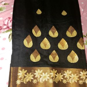 Offer Limited..So Nice Black Banarasi Silk Saree