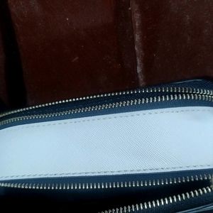 Aldo Black Nd White Sling Bag