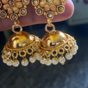 One Gram Micro Polish Gold Earrings Jwellary.very Reasonable Price.6 Month Daily Use Warranty.