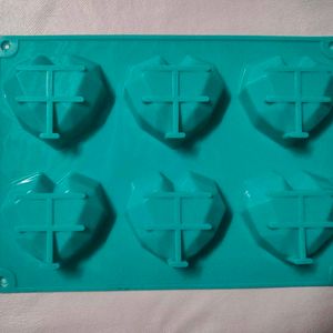 6 In 1 Heart Shaped Pinata Mould