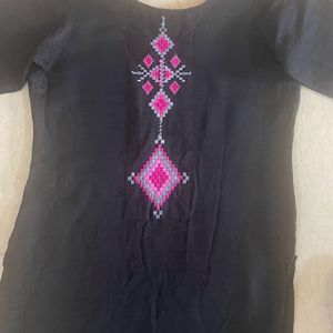 Black Kurti With Beautiful Chanderi Cotton Dupatta