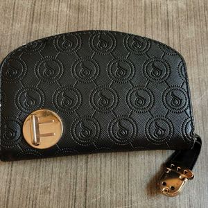 Black Purse