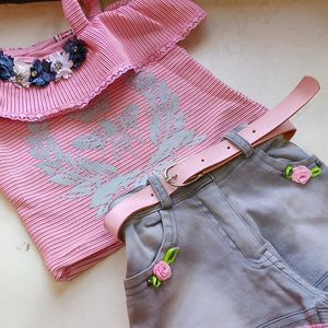 Girls Stylish Top & Pant Set.