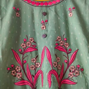 Embroidery Kurta 💚