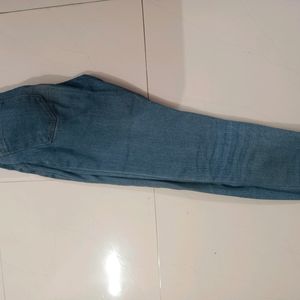 Levis Skinny Jeans..Size 26