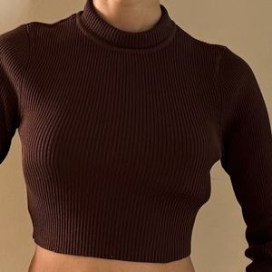 H&M Turtle Neck Crop Top Brand New Size XS