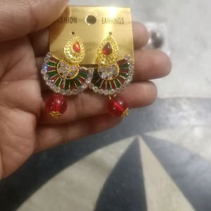 Beautiful Earing Tops