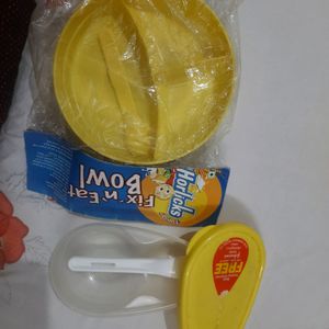 Baby Feeding Bowl And Box With Spoons