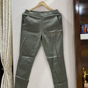 Olive green Trouser