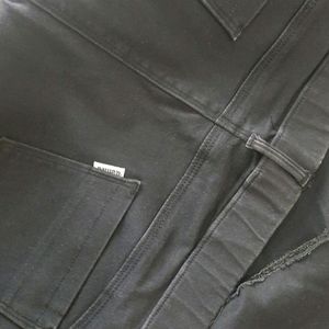 Women Black Rugged Jeans( Like New)